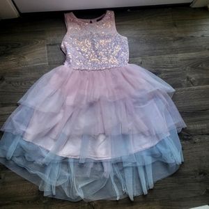 Girls dress